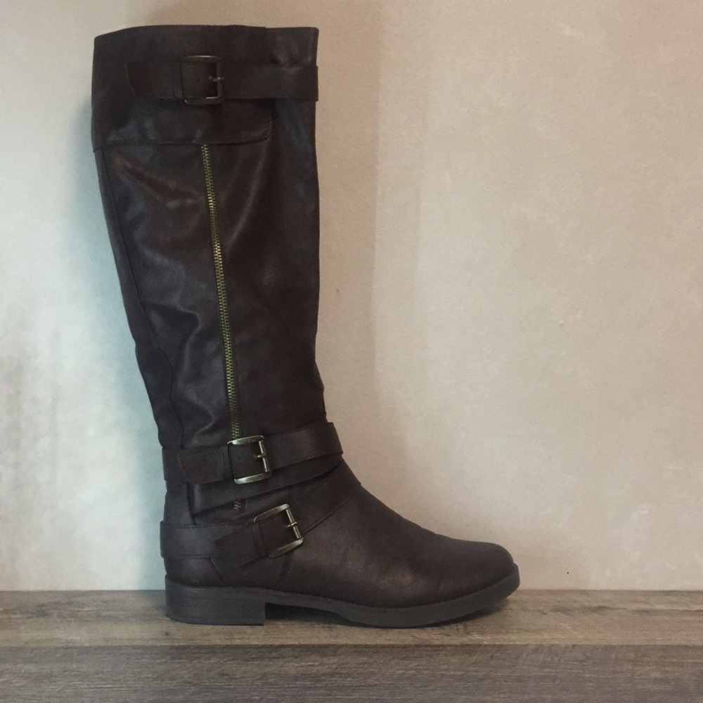 Knee-high brown boots